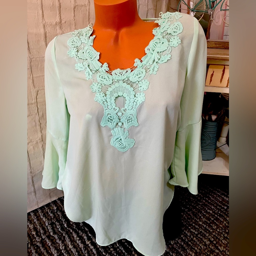 Women's CATO Blouse Bell Sleeve Embroidered Bohemian Style Sz S NWT!